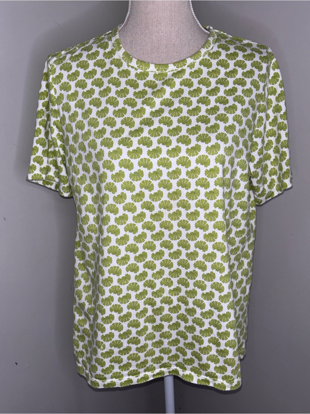 Lands End green & white ginkgo print short sleeve tee shirt size Medium 8-10